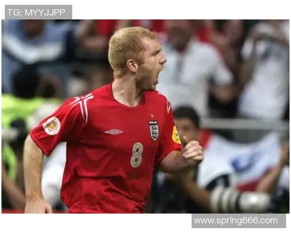 保罗·斯科尔斯：英格兰中场大师的传奇经历与足球智慧探索