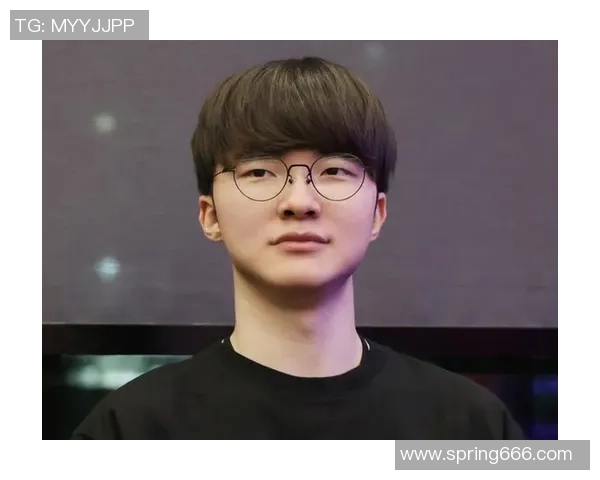 Chovy中单的崛起与挑战探索他在职业赛场上的精彩表现与未来潜力 Chovy中单的崛起与挑战探索他在职业赛场上的精彩表现与未来潜力